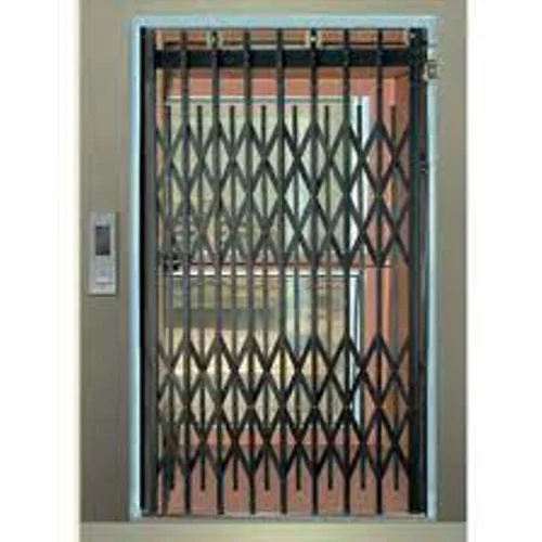 Manual Door Elevator